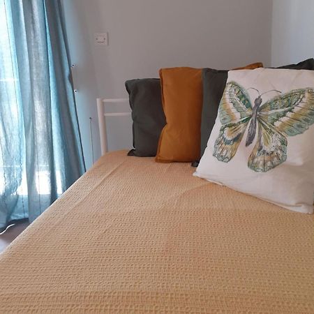 Colorful 2-Bedroom House In 가이오스 외부 사진