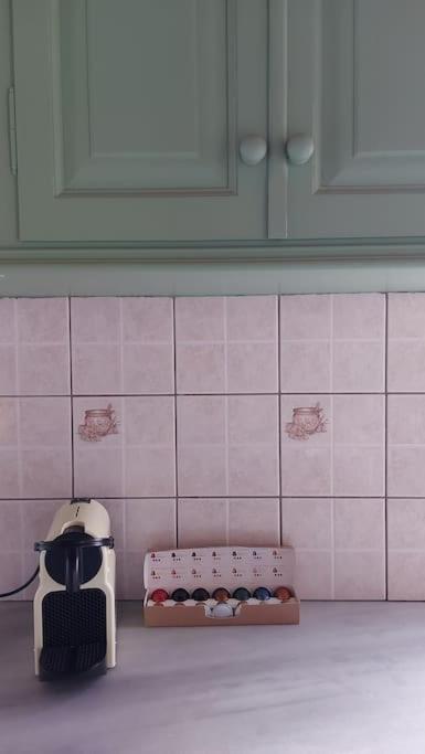 Colorful 2-Bedroom House In 가이오스 외부 사진
